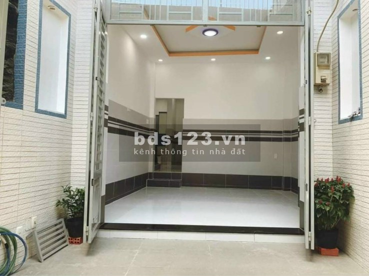 Cần tiền bán gấp nhà mới đẹp Bình Thạnh diện tích sử dụng 60m2, 2 tầng chỉ hơn 5 tỷ