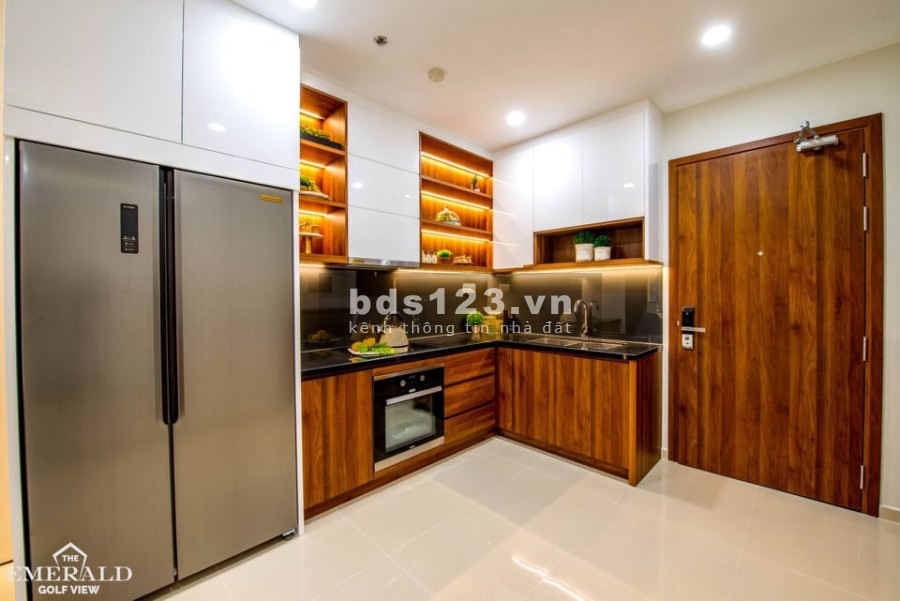 Cần bán 2 căn hộ sân golf cao cấp Emerald Bình Dương, DT 52 – 72m2 chỉ hơn 1 tỷ đồng/căn