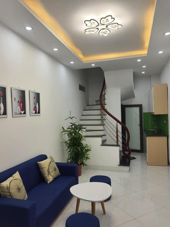 Bán nhà siêu phẩm Hai Bà Trưng,nhà lô góc mới đẹp giá chỉ nhỉnh 2 tỷ,liên hệ Ms Trâm 0908888503