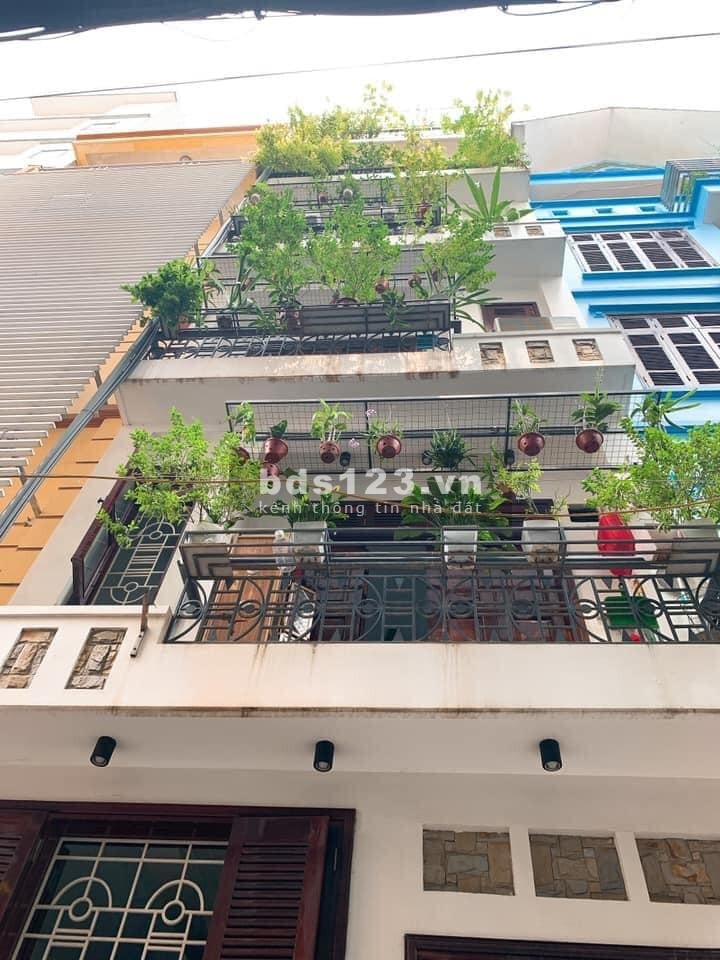 Bán nhà 1 mặt phố và 1 mặt ngõ ô tô vỉa hè rộng kinh doanh Vũ Phạm Hàm Quận Cầu Giấy