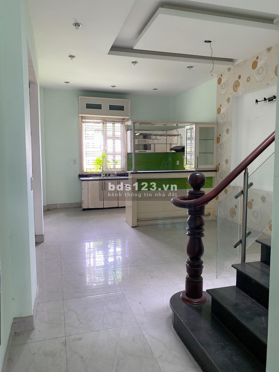 MTKD Bình Tân 74m2 4.2x18, 3 tầng 4PN, view sông mát mẻ, giao nhà ngay, chỉ 7.3 tỷ TL