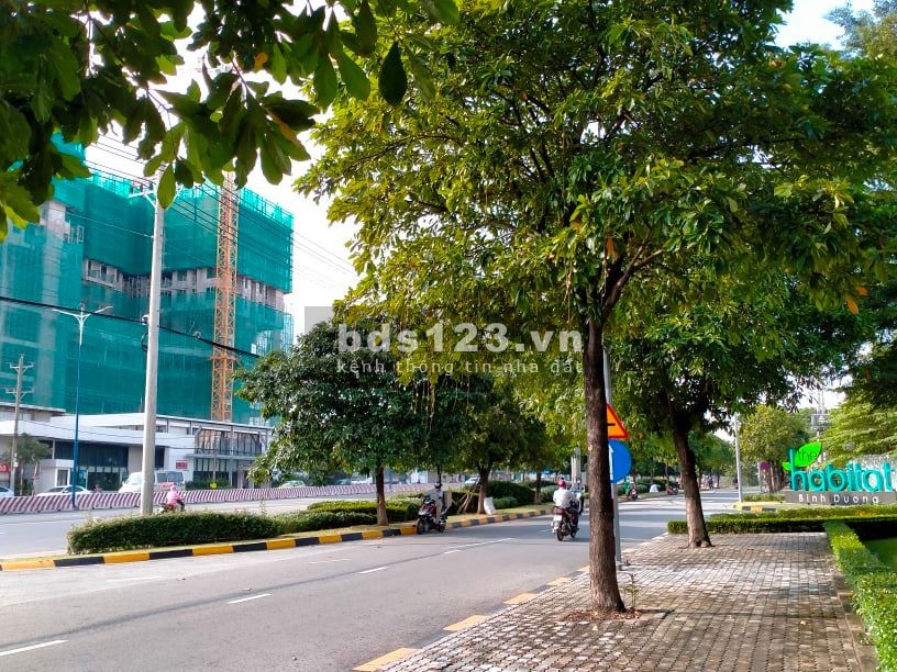 Cần bán 2 căn hộ sân golf cao cấp Emerald Bình Dương, DT 52 – 72m2 chỉ hơn 1 tỷ đồng/căn