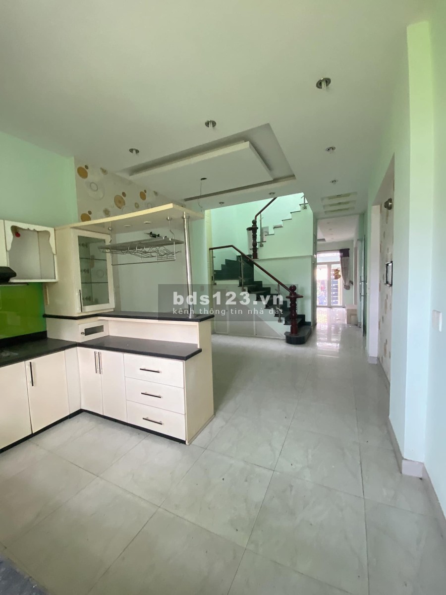 MTKD Bình Tân 74m2 4.2x18, 3 tầng 4PN, view sông mát mẻ, giao nhà ngay, chỉ 7.3 tỷ TL