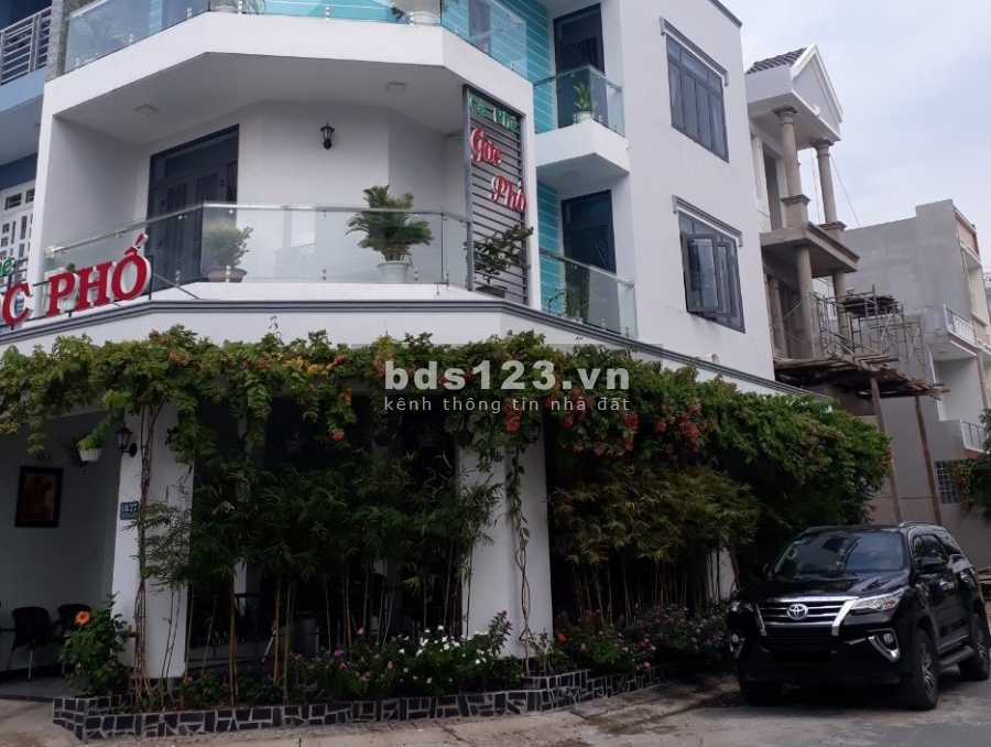 Đẹp nhất Lâm Hạ 8 tầng dtsd 172m thàng máy, vỉa hè, lô góc 2 mặt tiền giá 30 tỷ lh 0924428666