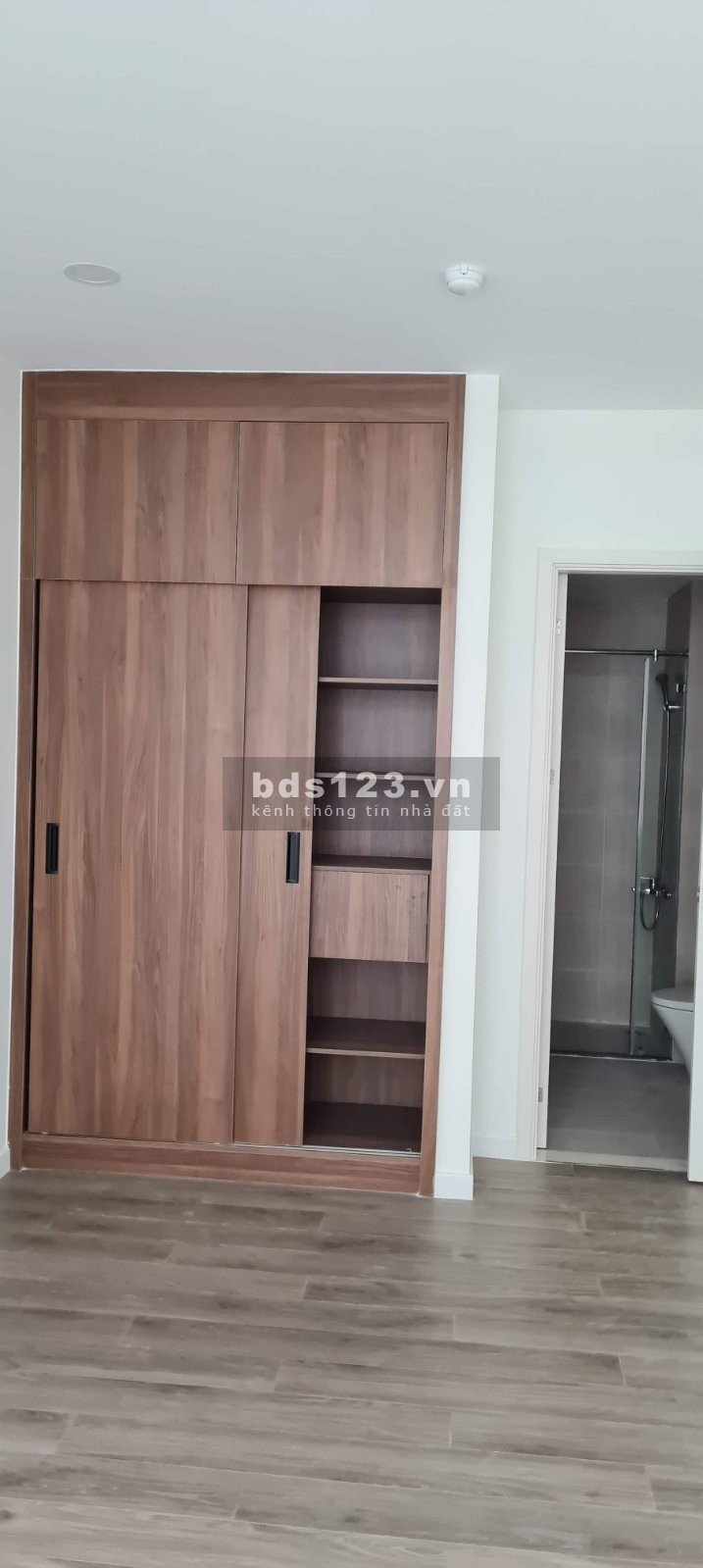 Cần bán gấp căn hộ Central Premium đường Tạ Quang Bửu, P5, Quận 8, lh 0939353599