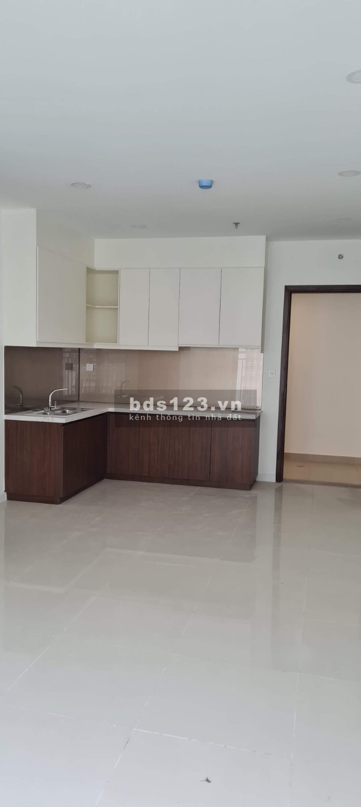 Cần bán gấp căn hộ Central Premium đường Tạ Quang Bửu, P5, Quận 8, lh 0939353599