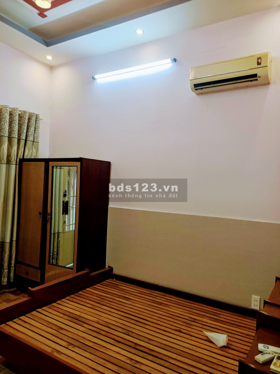Bán Nhà Mặt Tiền Lê Đức Thọ, Vị Trí Kinh Doanh Đỉnh, Diện Tích 72m2, Bán Gấp