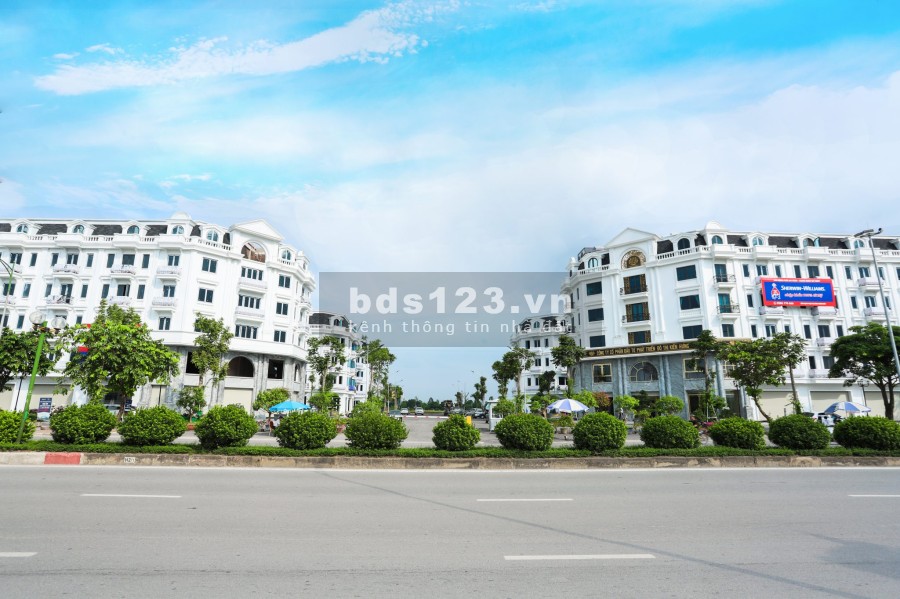 Bán Shophouse mặt đường 60m Quận Hà Đông giá 31 tỷ, sở hữu lâu dài, sổ đỏ trao tay