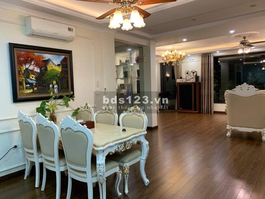 Bán căn biệt thự tại khu VOV giao thông Dt 92m2, 5 tầng, MT 7M giá bán chỉ 18,9 tỷ, lhcc
