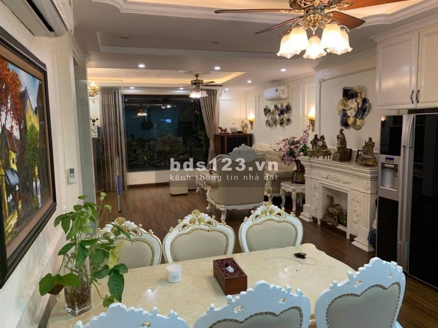 Bán căn biệt thự tại khu VOV giao thông Dt 92m2, 5 tầng, MT 7M giá bán chỉ 18,9 tỷ, lhcc