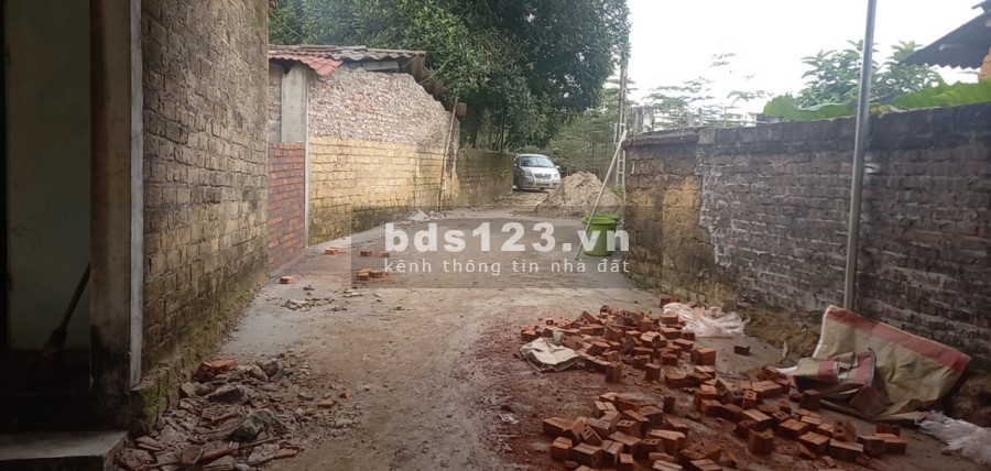 Cần bán 2405m2 đất nghỉ dưỡng, sẵn nhà, sẵn ao, giá đầu tư sinh lời cao, lh 0975349726