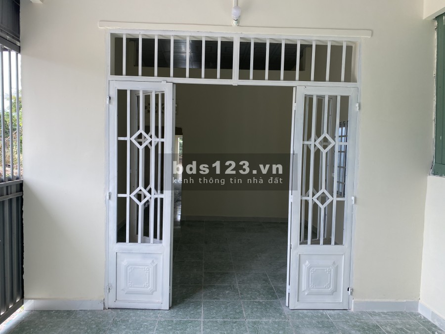 Về Sài Gòn sống cần bán tài sản gồm 1 CĂN NHÀ và 1 DÃY TRỌ, nhà đẹp dân đông, giá rẻ