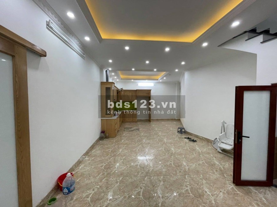 BÁN NHÀ VŨ TÔNG PHAN 36 M2, 5 TẦNG, MT 3.6M, 5,7 TỶ.