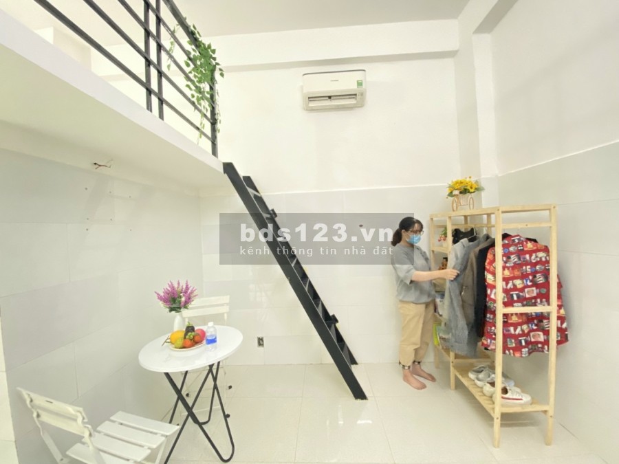 Phòng trọ mới Gác Máy Lạnh Mới trống 1 phòng Giá 3tr8/th Ngay Sân Bay