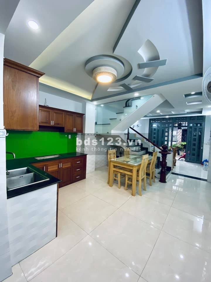 Nhà ngộp hẻm xe tải 8m kinh doanh Thoại Ngọc Hầu Tân Phú 50m2 giá rẻ LH 0896721788