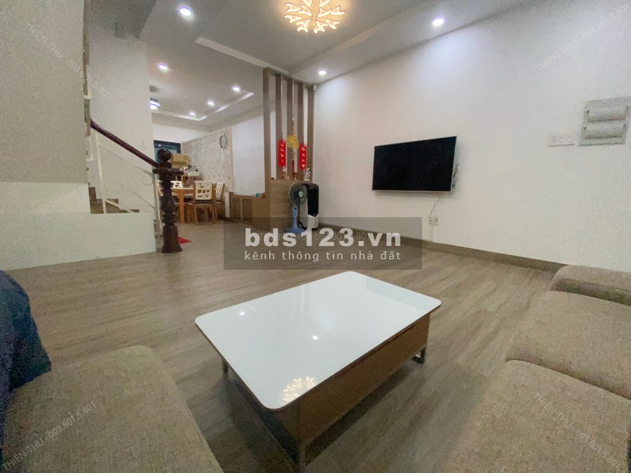 Bán nhà phố khu đô thị Vạn Phúc, nội thất cao cấp, hình thật giá 18 tỷ (thương lượng)