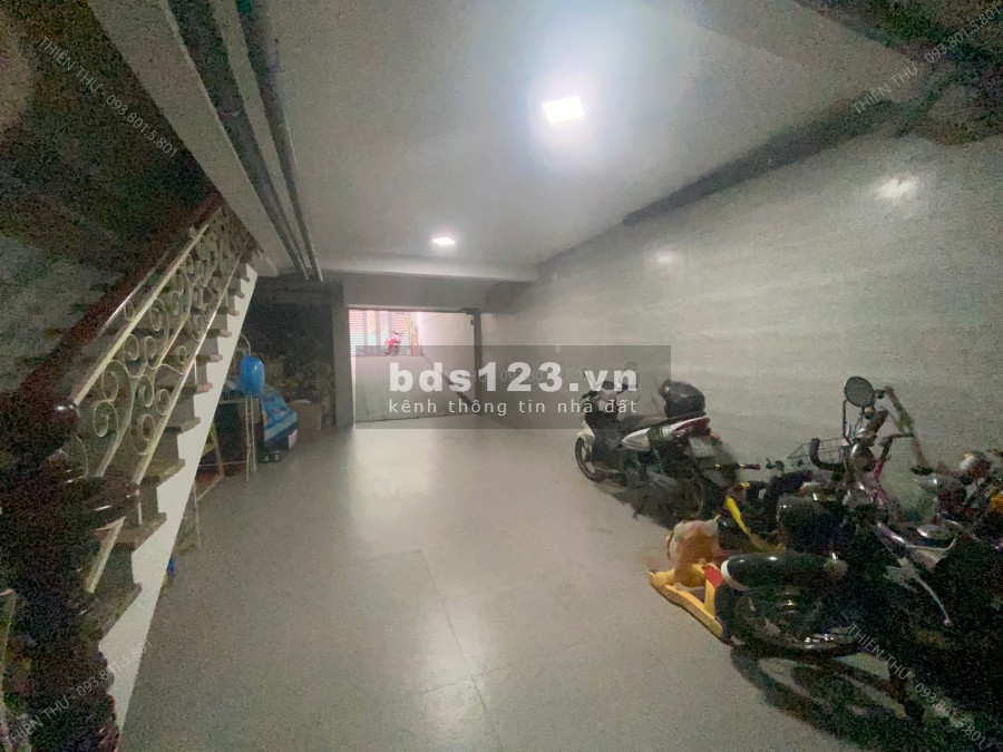 Bán nhà phố khu đô thị Vạn Phúc, nội thất cao cấp, hình thật giá 18 tỷ (thương lượng)