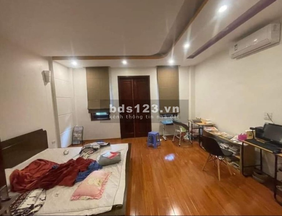 Độc nhất vô nhị bán nhà đẹp diện tích 55m2 sổ đỏ gần đường Tam Trinh lh 0915425138
