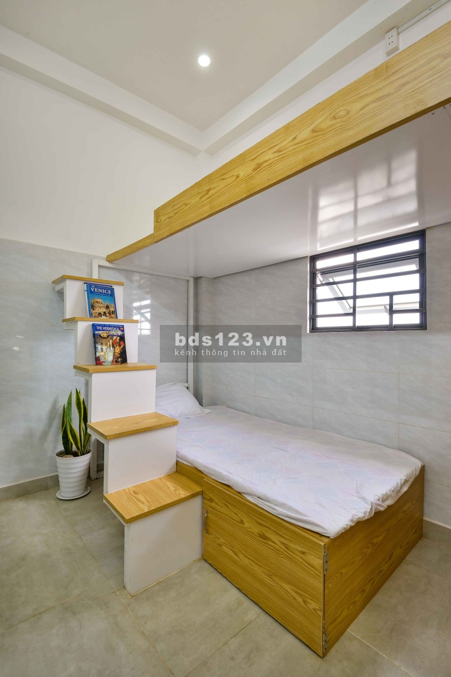 Bán nhà ở mặt tiền kết hợp căn hộ dịch vụ 10 phòng, dòng tiền 40tr/tháng giá 18.5 tỷ