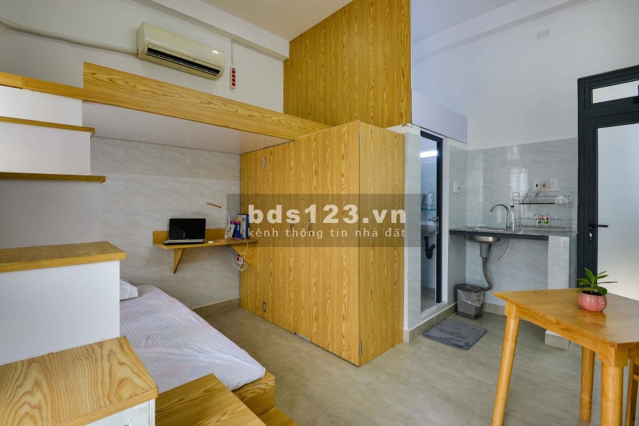 Bán nhà ở mặt tiền kết hợp căn hộ dịch vụ 10 phòng, dòng tiền 40tr/tháng giá 18.5 tỷ
