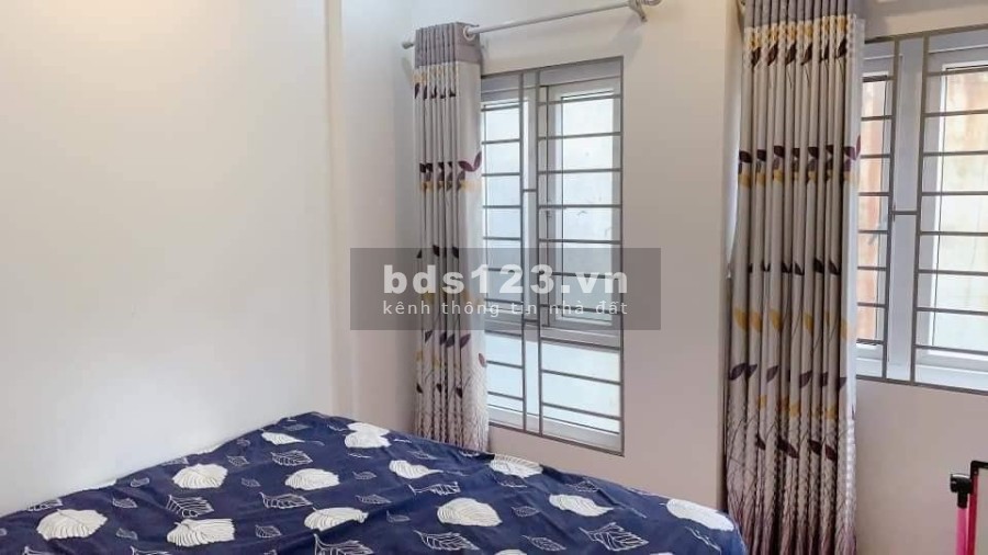 Bán nhà đẹp Nhân Hoà diện tích 30m2, 3 tầng mặt tiền 4.4m, giá 2.3 tỷ, kinh doanh tốt, sổ sẵn