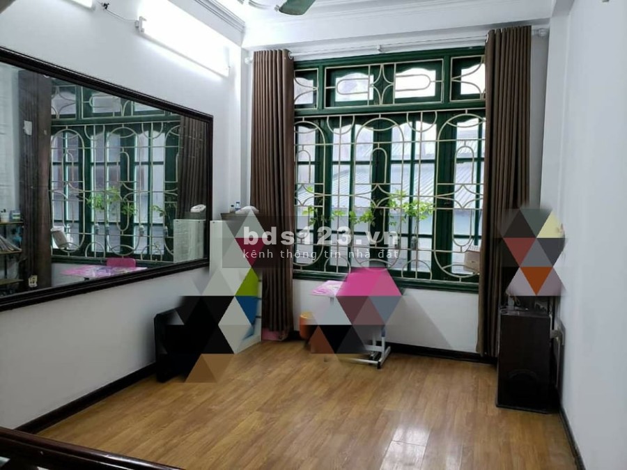 Bán nhà dân xây 4 tầng ngay KĐT Resco Cổ Nhuế, hưởng trọn tiện ích, chỉ 2,9 tỉ