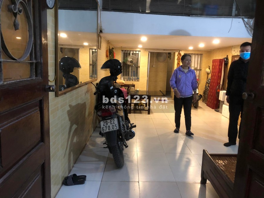 Bán nhà phố Tôn Đức Thắng, Hàng Bột, Đống Đa dtsd 50m2, 2 tầng, mặt tiền 4m, nở hậu đẹp (4,7 tỷ)