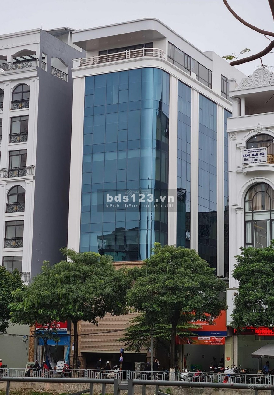 Bán toà Nhà mặt hồ Hạ Đình, dtsd 70m2, 8 tầng, mặt tiền 5m, thang máy, vỉa hè, kinh doanh (giá 19ty)
