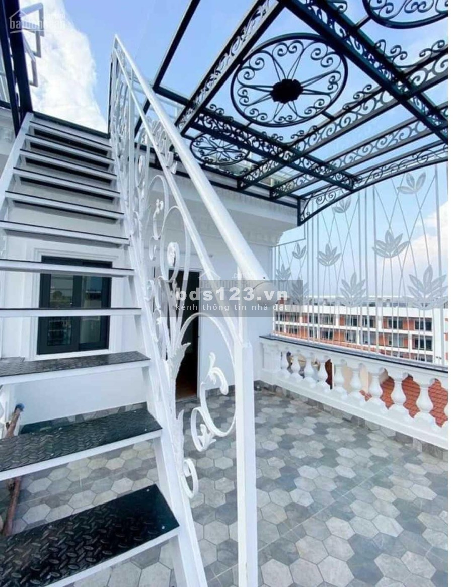 Bán toà Nhà mặt hồ Hạ Đình, dtsd 70m2, 8 tầng, mặt tiền 5m, thang máy, vỉa hè, kinh doanh (giá 19ty)