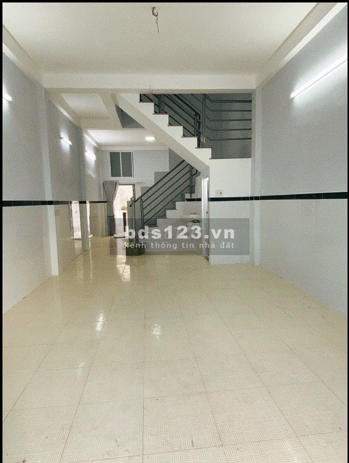 Chính chủ bán hoặc cho thuê nhà 1 trệt 1 lầu tại Đường Chiến Lược P BTĐ Quận Bình Tân