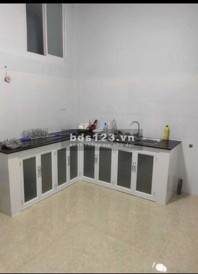 Chính chủ bán hoặc cho thuê nhà 1 trệt 1 lầu tại Đường Chiến Lược P BTĐ Quận Bình Tân