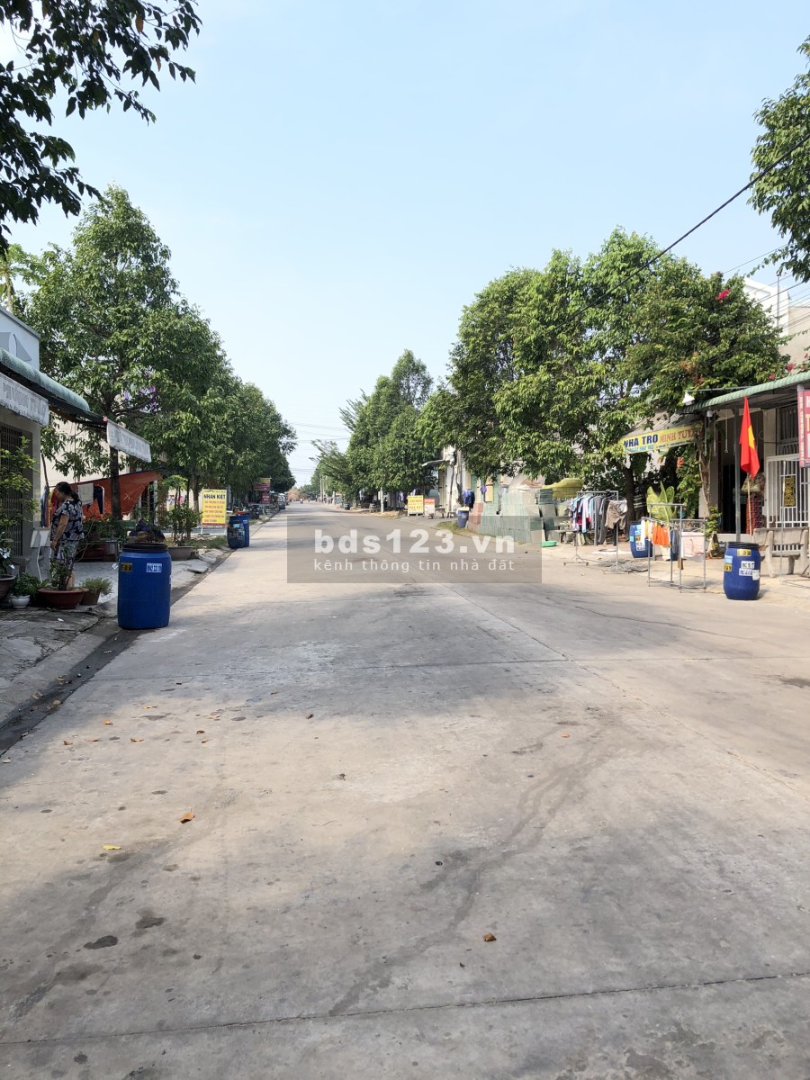 Chuyển Lên Đà Lạt Sinh Sống Tôi Nhượng Lại Dãy Trọ 16 Phòng và 450m2 Đất Sổ Riêng,TC:100% Gần KCN