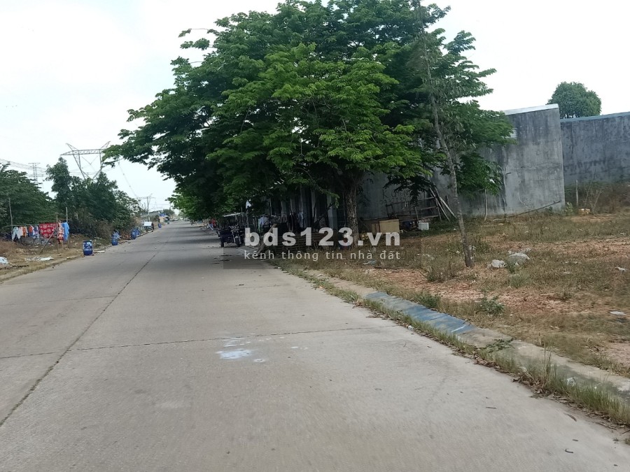 Chuyển Lên Đà Lạt Sinh Sống Tôi Nhượng Lại Dãy Trọ 16 Phòng và 450m2 Đất Sổ Riêng,TC:100% Gần KCN