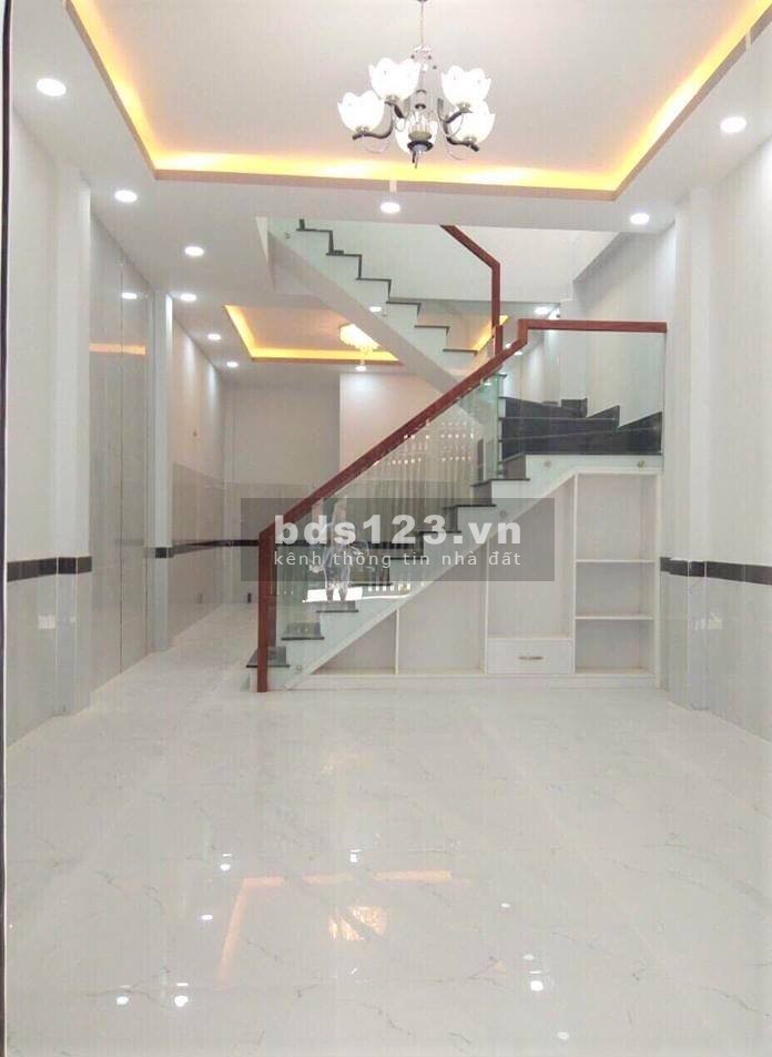 Smart Home sau chợ Bình Chánh nhà phố khu dân cư Đế Vượng, nhận nhà đón Tết