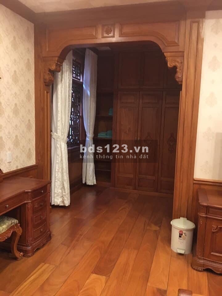 Bán biệt thự phường 13, Quận Tân Bình hầm để xe 5 tầng…