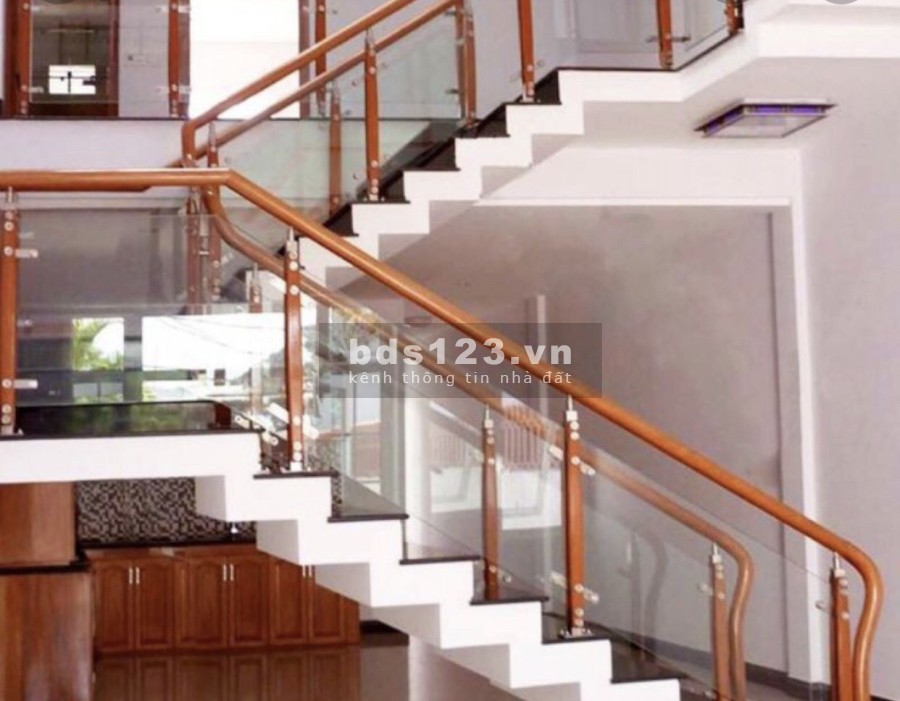 Bán nhà, Long Biên, diện tích sử dụng 65m2 giá bình dân chỉ 4.3ty Hiếm liên hệ 0973668892