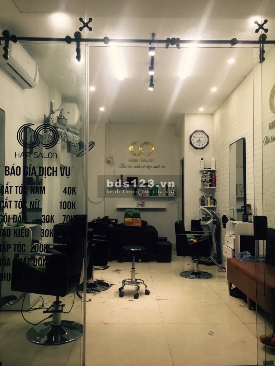 Cần bán gấp nhà Khương Thượng, diện tích 37m2, giá bán chỉ 6.5 Tỷ ngõ rộng xe ra vào thoải mái