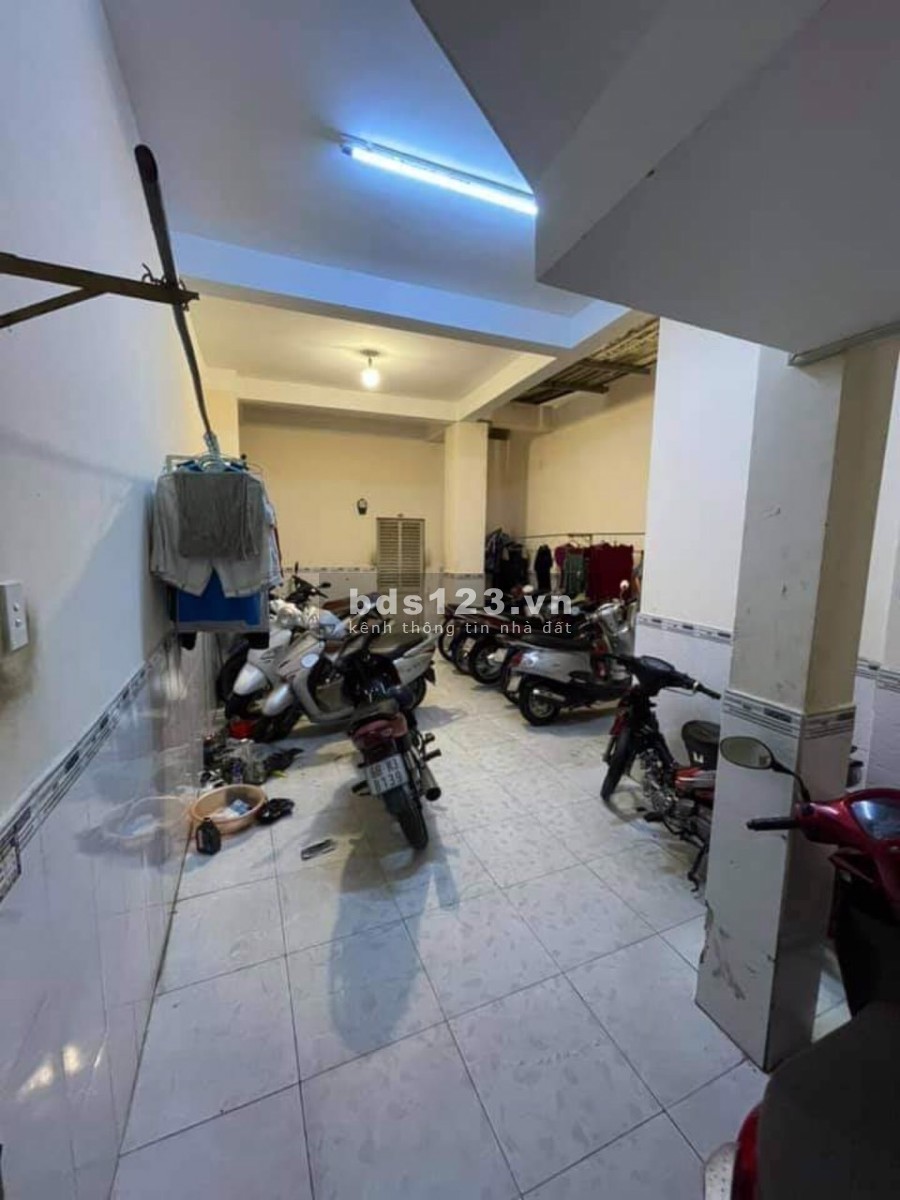 Kẹt tiền bán gấp nhà XVNT Bình Thạnh 140m2 3 tầng chỉ 8 tỷ 5