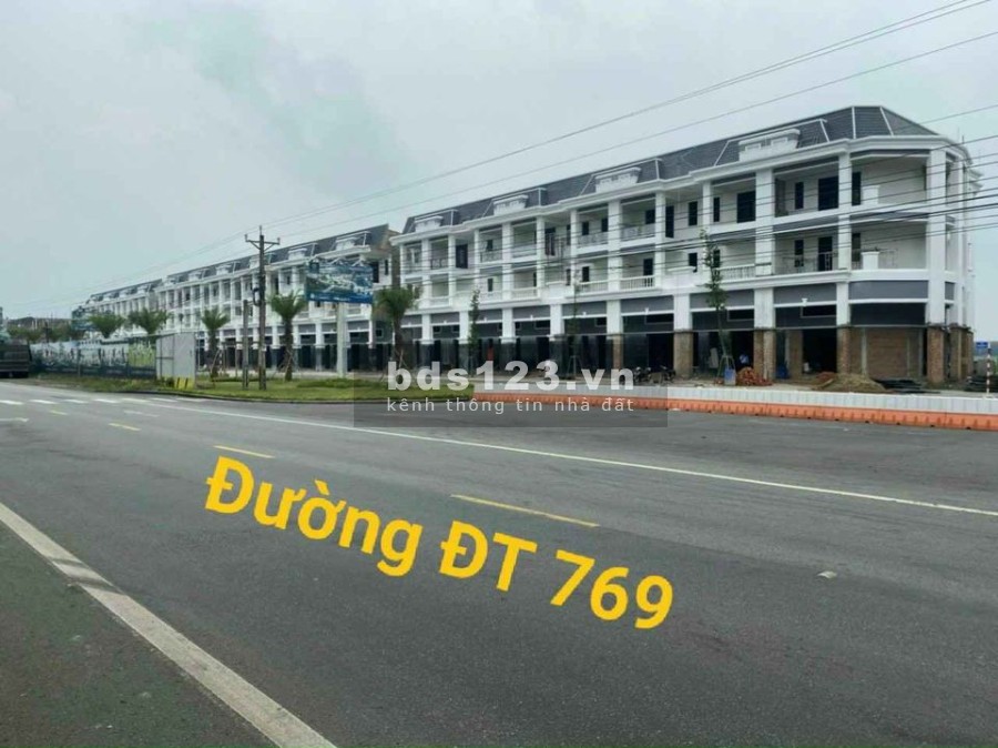 Bán đất sân bay Long Thành mặt tiền đường ĐT 769 giá chỉ từ 18tr/m2, CK 15 chỉ vàng SJC