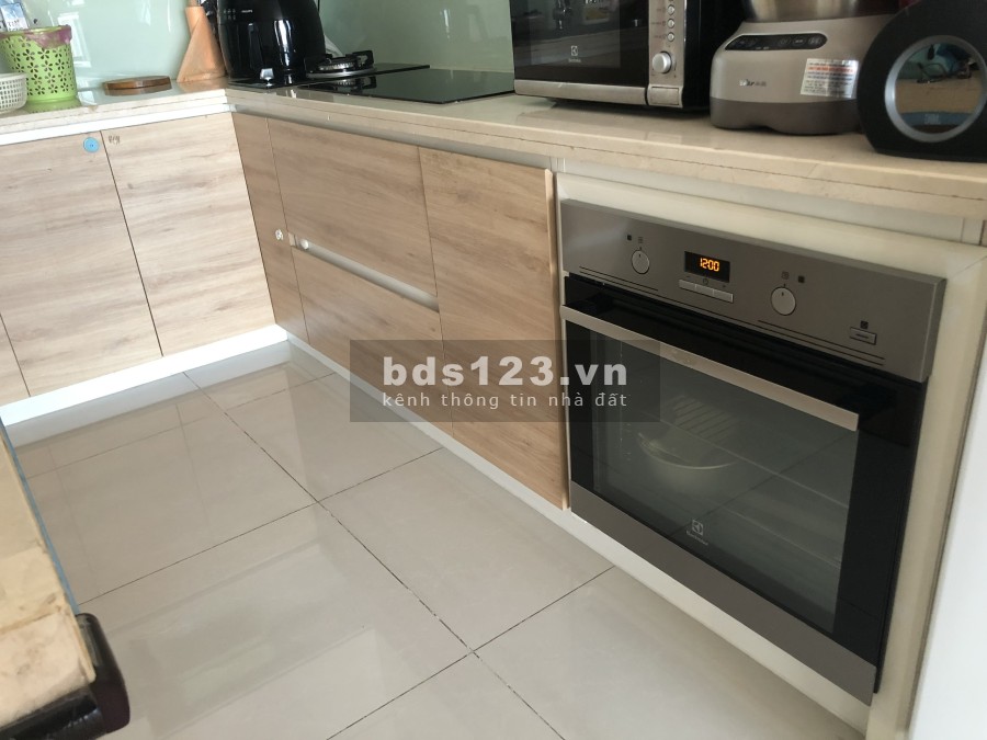 Tôi cần bán nhanh căn hộ Lucky Palace Quận 6. 2pn 2wc có sổ hồng riêng, giá tốt chính chủ