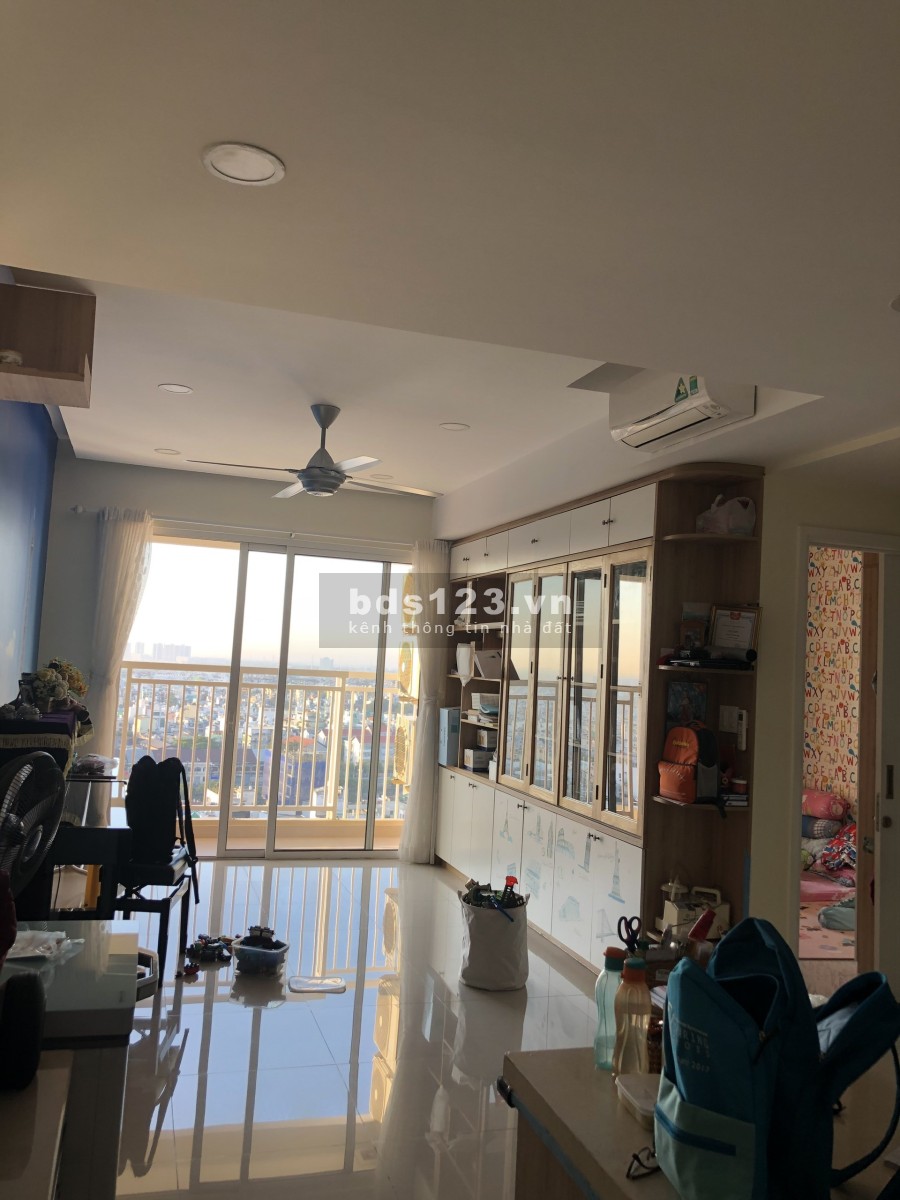 Tôi cần bán nhanh căn hộ Lucky Palace Quận 6. 2pn 2wc có sổ hồng riêng, giá tốt chính chủ