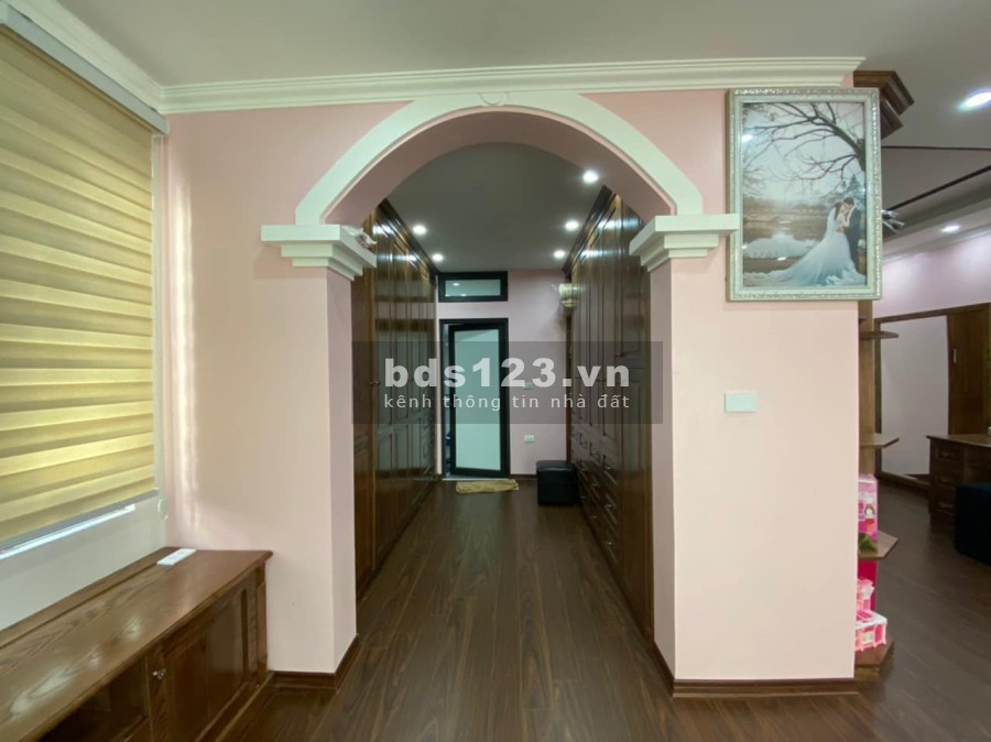 Bán gấp nhà lô góc 6 tầng kinh doanh nhà siêu đẹp. Phố Hàm Nghi, giá bán chỉ 13.5 tỷ
