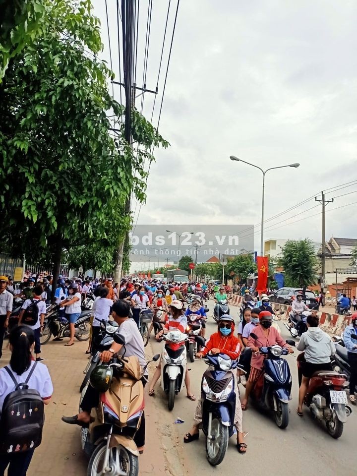 Đất góc 3 mặt tiền đường kế trường đại học Quốc tế Việt Đức, bán giá thời Covid tiện đầu tư