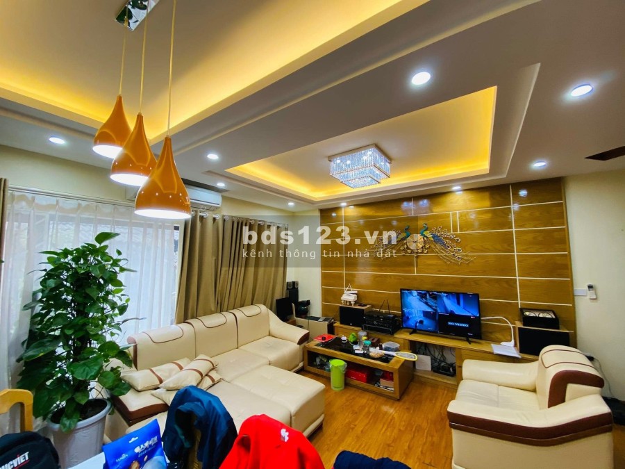 Bán nhà Đống đa - Nhà đẹp lô góc ngõ thông, Chủ tự xây,tặng toàn bộ nội thất, Kinh doanh