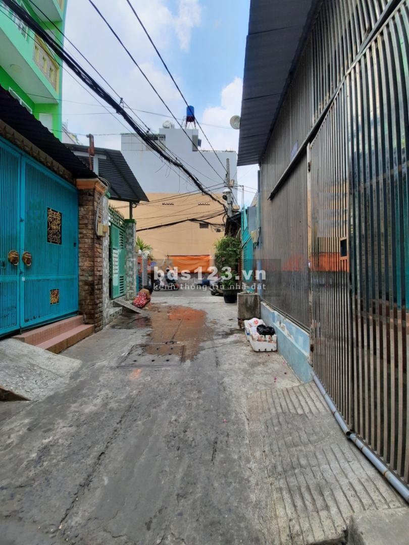 Bán nhà hẻm 3.5m gần mặt tiền Bà Hom phường 13 Quận 6, dtcn: 53m2 giá bán chỉ 4.98 tỷ