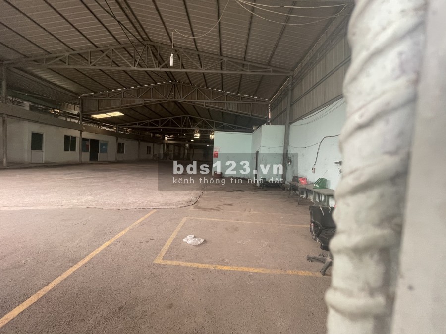 Cho thuê kho diện tích 2500m2 Quốc Lộ 1A, phường An Phú Đông, Quận 12 TP.HCM