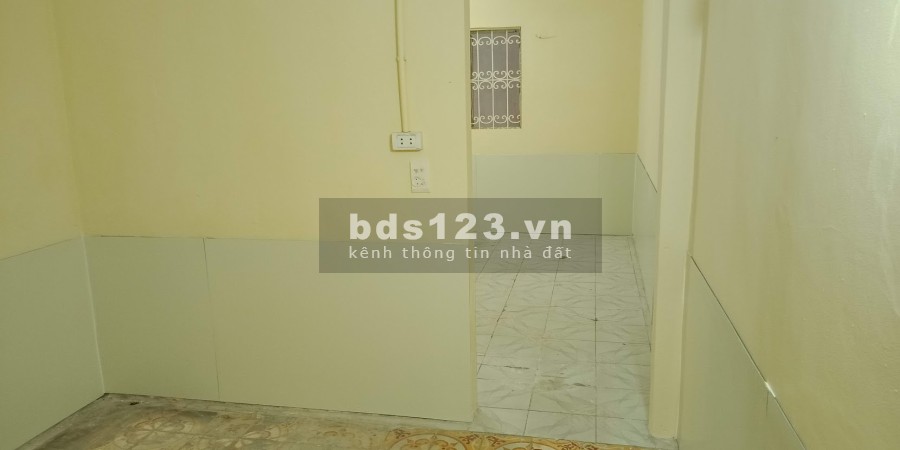 Bán nhà mặt đường ô tô tránh, diện tích 114m2, mặt tiền hơn 10m giá bán chỉ 5,5 tỷ