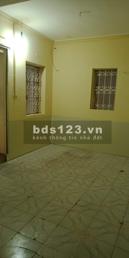 Bán nhà mặt đường ô tô tránh, diện tích 114m2, mặt tiền hơn 10m giá bán chỉ 5,5 tỷ