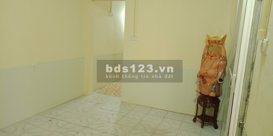 Bán nhà mặt đường ô tô tránh, diện tích 114m2, mặt tiền hơn 10m giá bán chỉ 5,5 tỷ
