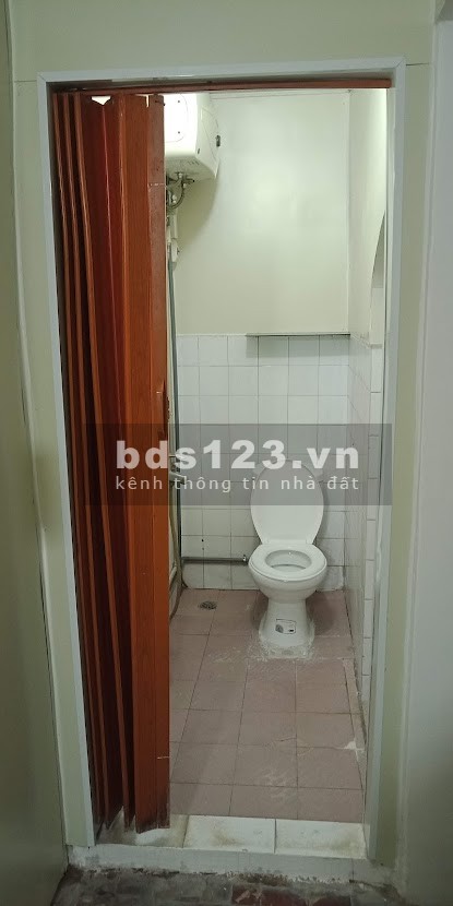Bán nhà mặt đường ô tô tránh, diện tích 114m2, mặt tiền hơn 10m giá bán chỉ 5,5 tỷ